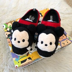 ❤️ NIB❤️ CHOCOOLATE x TSUM TSUM slippers